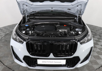 Новый BMW X1 2025 (10 фото)