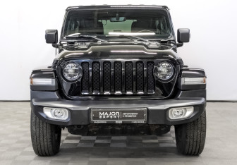 Подержанный автомобиль Jeep Wrangler 2021 года (2 фото)