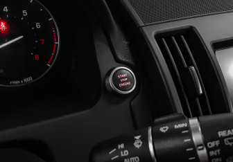 Подержанный автомобиль Land Rover Freelander 2014 года (18 фото)