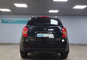 Подержанный автомобиль SsangYong Actyon 2011 года (6 фото)