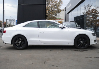 Подержанный автомобиль Audi A5 Coupe 2009 года (4 фото)