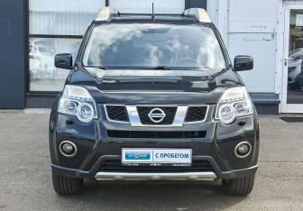Подержанный автомобиль Nissan X-Trail 2012 года (2 фото)