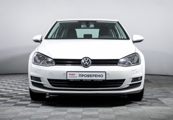 Подержанный автомобиль Volkswagen Golf Hatchback 2014 года (2 фото)