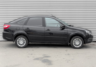 Подержанный автомобиль LADA (ВАЗ) Granta Liftback 2024 года (5 фото)