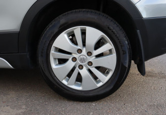 Подержанный автомобиль Suzuki SX4 Hatchback 2014 года (9 фото)