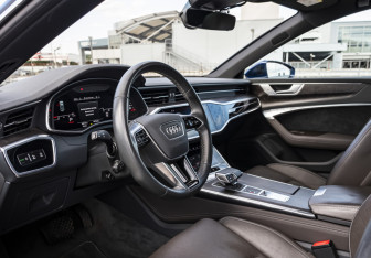 Подержанный автомобиль Audi A7 2020 года (9 фото)