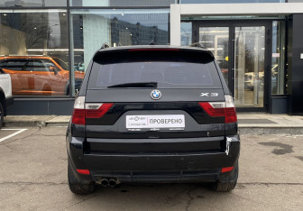 Подержанный автомобиль BMW X3 2008 года (6 фото)