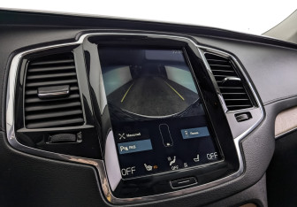 Подержанный автомобиль Volvo XC90 2019 года (24 фото)