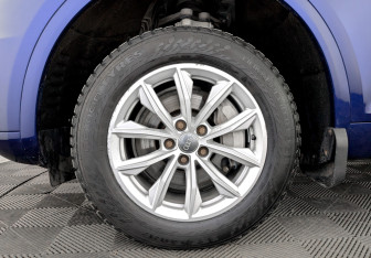 Подержанный автомобиль Audi Q5 2017 года (18 фото)