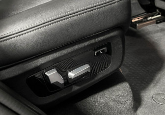 Подержанный автомобиль BMW X5 2021 года (28 фото)