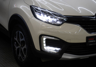 Подержанный автомобиль Renault Kaptur 2018 года (23 фото)