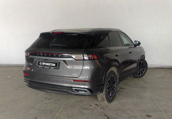 Подержанный автомобиль Jaecoo J8 2024 года (7 фото)
