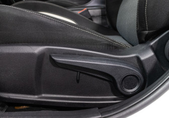 Подержанный автомобиль Kia Ceed Hatchback 2018 года (22 фото)