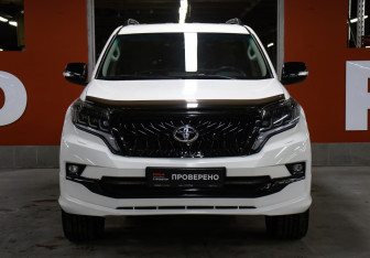 Подержанный автомобиль Toyota Land Cruiser Prado 2011 года (2 фото)