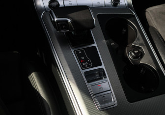 Подержанный автомобиль Audi A6 Sedan 2021 года (21 фото)