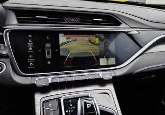 Подержанный автомобиль Geely Atlas Pro 2023 года (11 фото)