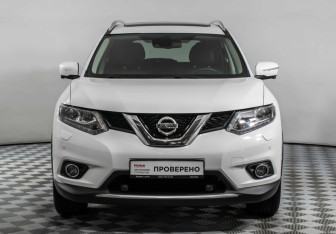 Подержанный автомобиль Nissan X-Trail 2017 года (2 фото)
