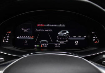Подержанный автомобиль Audi A7 2019 года (13 фото)