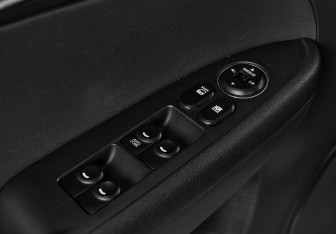 Подержанный автомобиль Hyundai i30 Hatchback 2010 года (8 фото)