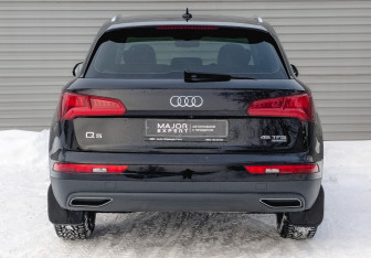 Подержанный автомобиль Audi Q5 2018 года (6 фото)