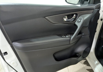 Подержанный автомобиль Nissan Qashqai 2019 года (22 фото)