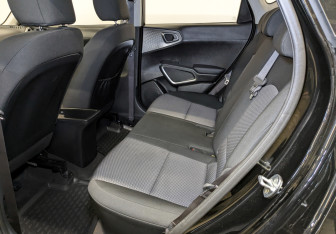 Подержанный автомобиль Kia Soul 2022 года (12 фото)