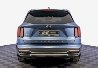 Подержанный автомобиль Kia Sorento 2021 года (6 фото)