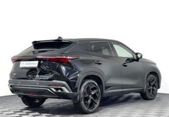 Подержанный автомобиль Omoda C5 2022 года (5 фото)