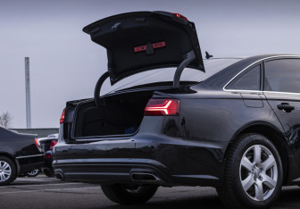 Подержанный автомобиль Audi A6 Sedan 2017 года (23 фото)