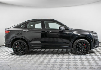 Подержанный автомобиль Geely Tugella 2023 года (4 фото)