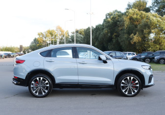 Подержанный автомобиль Geely Tugella 2023 года (31 фото)