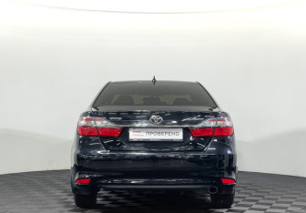 Подержанный автомобиль Toyota Camry Sedan 2016 года (6 фото)
