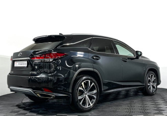 Подержанный автомобиль Lexus RX 2020 года (5 фото)