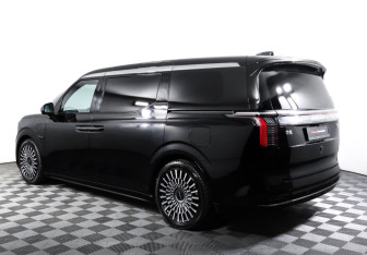 Подержанный автомобиль Zeekr 009 2023 года (7 фото)