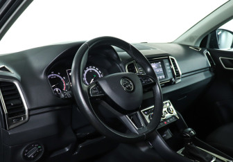 Подержанный автомобиль Skoda Karoq 2020 года (13 фото)
