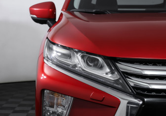 Подержанный автомобиль Mitsubishi Eclipse Cross 2019 года (26 фото)