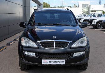 Подержанный автомобиль SsangYong Kyron 2011 года (2 фото)