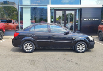 Подержанный автомобиль Kia Rio Sedan 2011 года (4 фото)