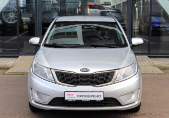 Подержанный автомобиль Kia Rio Sedan 2012 года (2 фото)