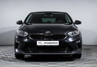 Подержанный автомобиль Kia Ceed Hatchback 2019 года (2 фото)