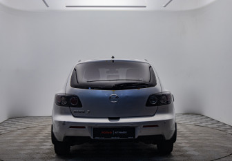 Подержанный автомобиль Mazda 3 Hatchback 2007 года (6 фото)