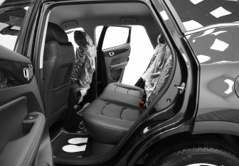 Подержанный автомобиль Kaiyi X3 2024 года (17 фото)