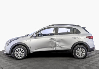 Подержанный автомобиль Kia Rio Hatchback 2021 года (8 фото)