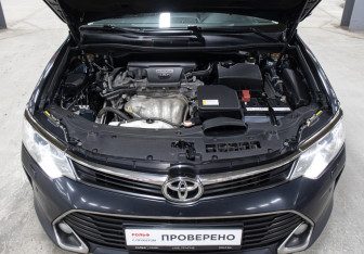 Подержанный автомобиль Toyota Camry Sedan 2016 года (9 фото)