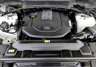 Подержанный автомобиль Land Rover Range Rover Sport 2019 года (9 фото)