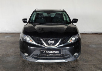 Подержанный автомобиль Nissan Qashqai 2018 года (2 фото)