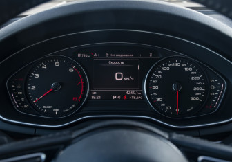Подержанный автомобиль Audi A4 Sedan 2016 года (11 фото)