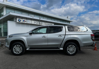 Подержанный автомобиль Mitsubishi L200 2022 года (8 фото)