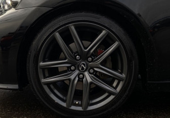 Подержанный автомобиль Lexus IS Sedan 2013 года (9 фото)