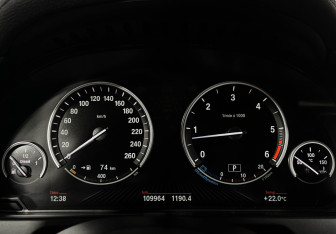 Подержанный автомобиль BMW X6 2018 года (13 фото)